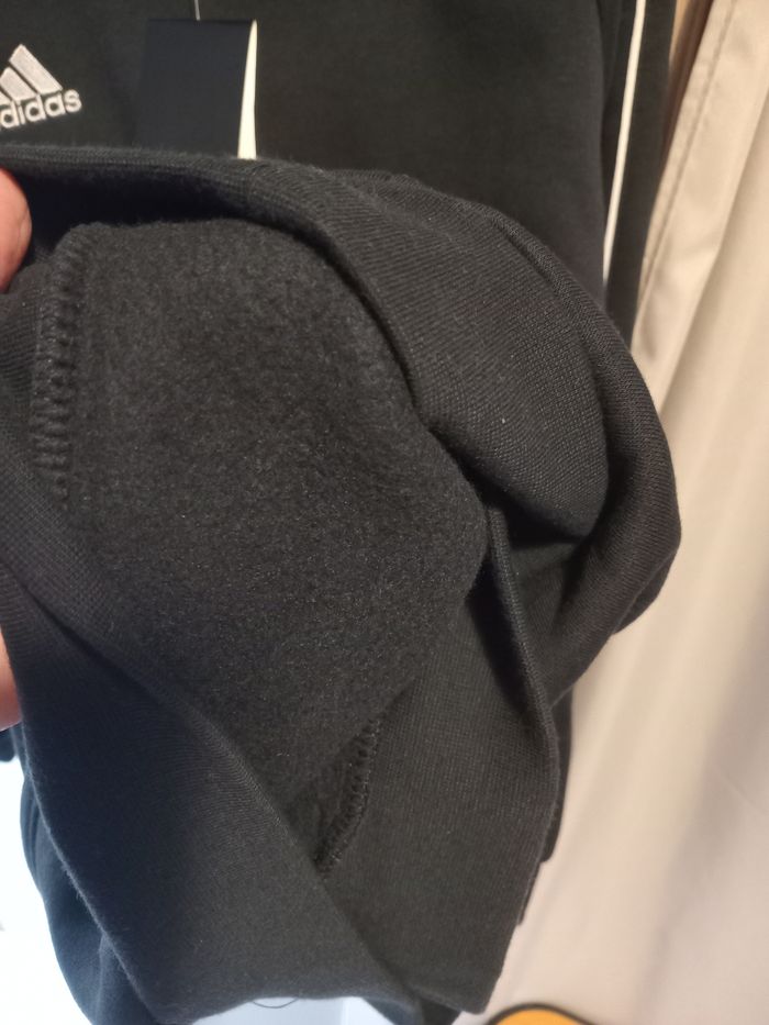 Sweat molletonné taille 11/12ans Adidas neuf - photo numéro 3