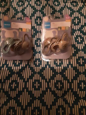 2 lotqs de 2 tétines 