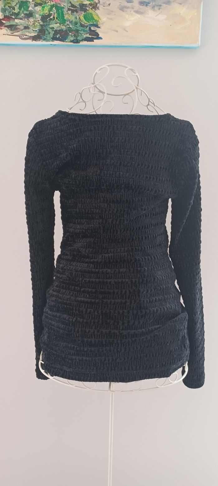 T shirt manche longue aspect velours noir - photo numéro 2