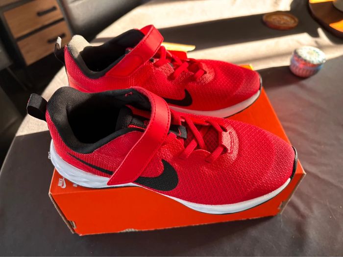 Baskets Nike P.33,5 neuves unisex - photo numéro 6