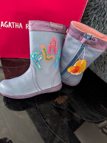 Chaussures fille tout cuir doux et souple. Taille 24. Agatha Ruiz de la Prada