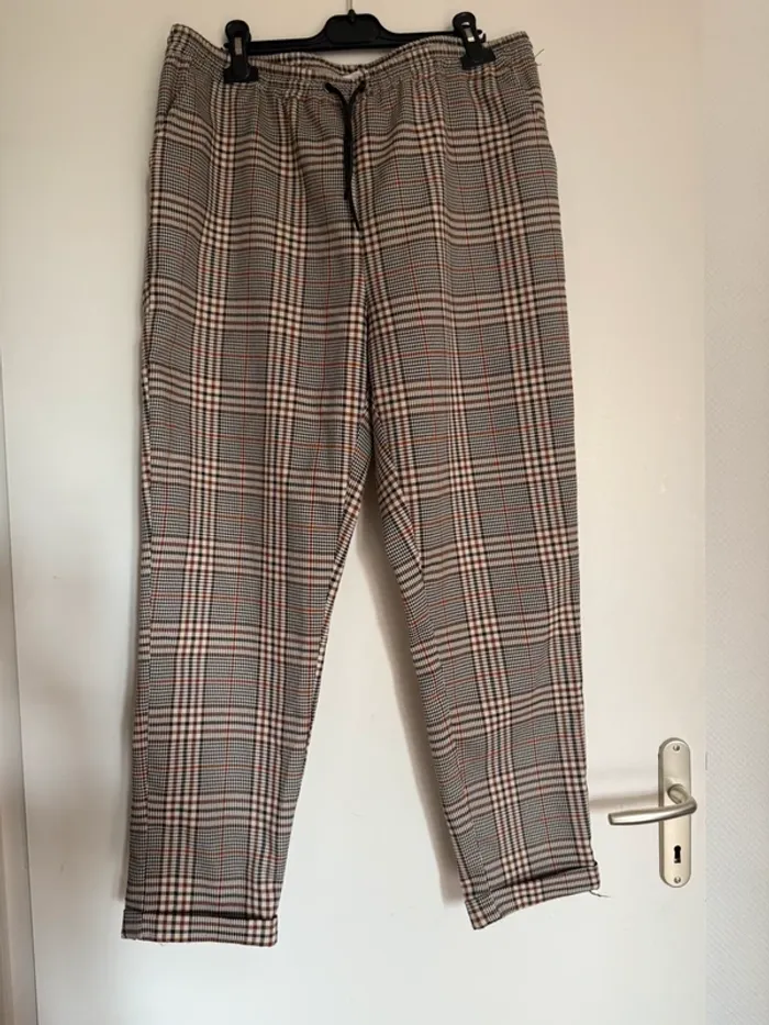 Pantalon à carreaux en très bon état taille 42 blendshe