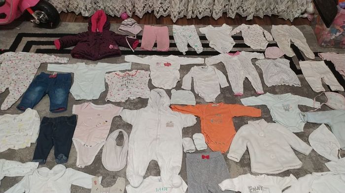 Lot vêtements pour bébés - photo numéro 4