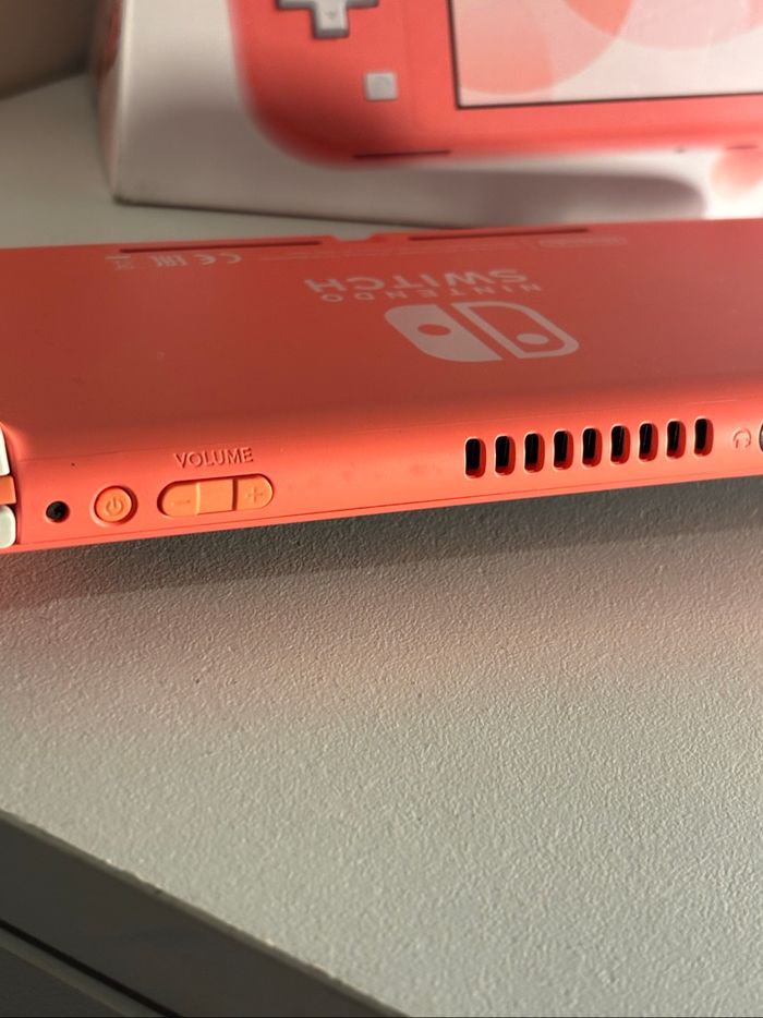 Nintendo switch lite corail - photo numéro 5