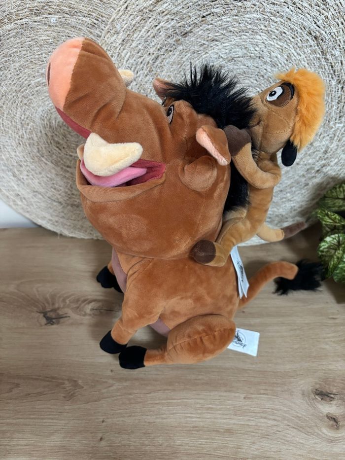 Neuf peluche timon suricate sur le dos de pumbaa phacochère roi lion Disney - photo numéro 2
