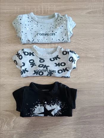 C44 Lot bodies Complices 3 mois
