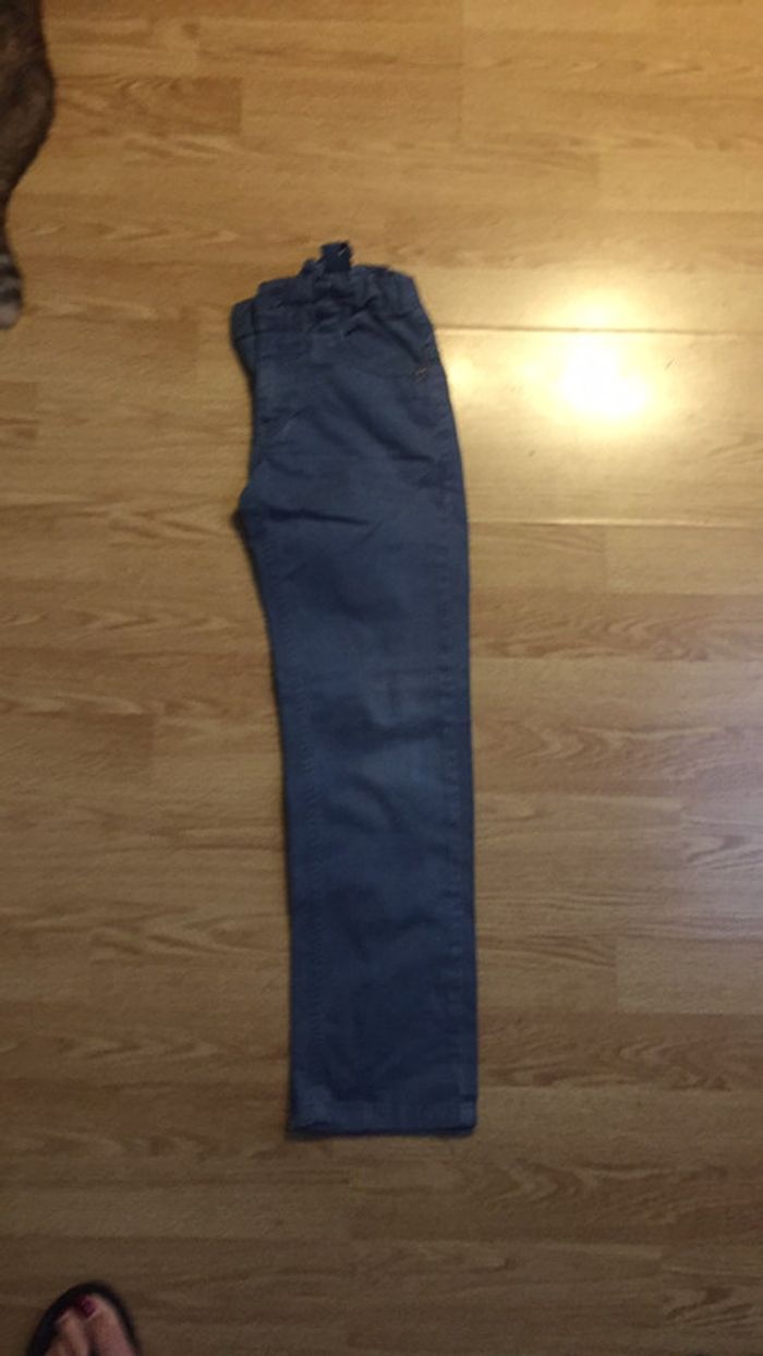 Lot 2 jeans 9 ans - photo numéro 2