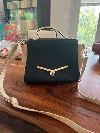 Sac à main avec bandoulière