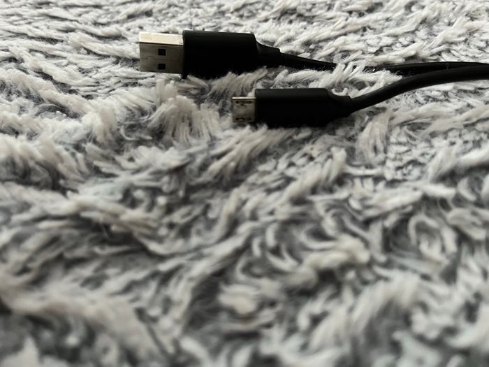 Câble chargeur - photo numéro 3