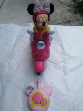 Scooter télécommander minnie