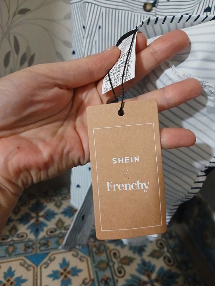 Robe d été boutonnée Shein neuve avec étiquette Taille M - photo numéro 4