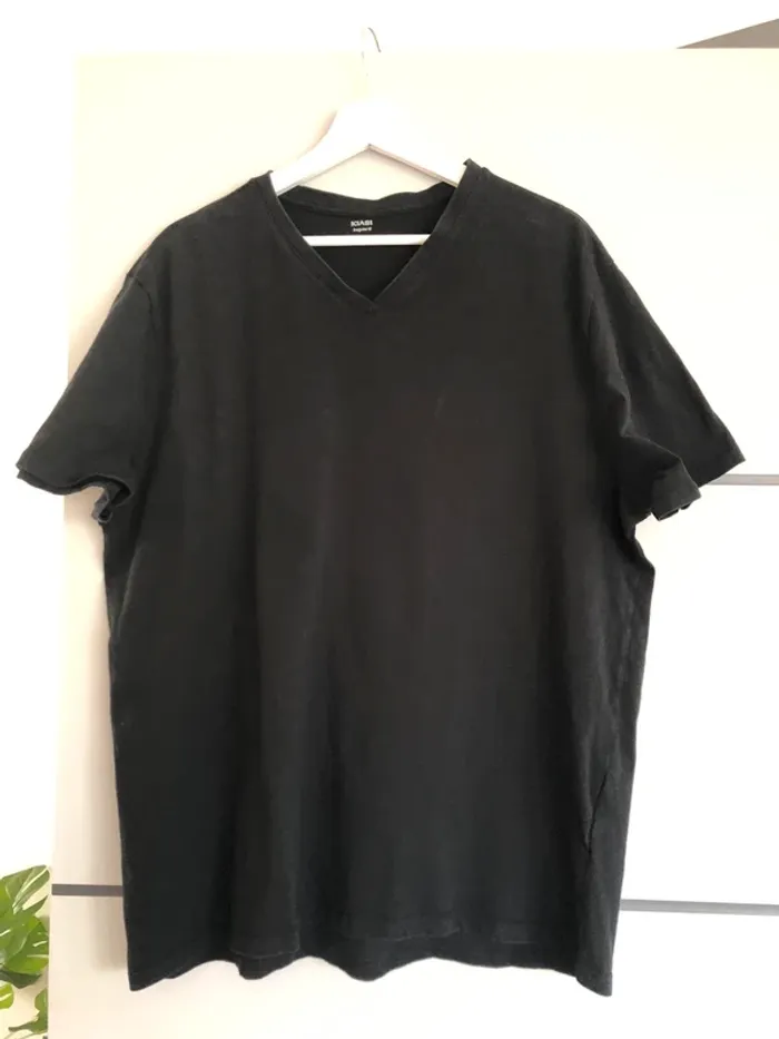 T-shirt col V homme - photo numéro 3