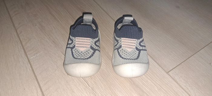 Chausson bébé taille 11.5