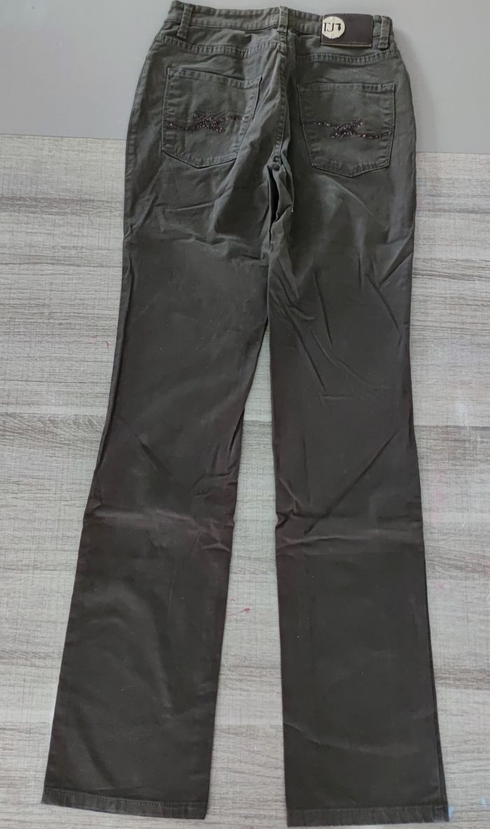 Jean couleur marron taille S marque Trussardi pour femme - Très bon état - photo numéro 2