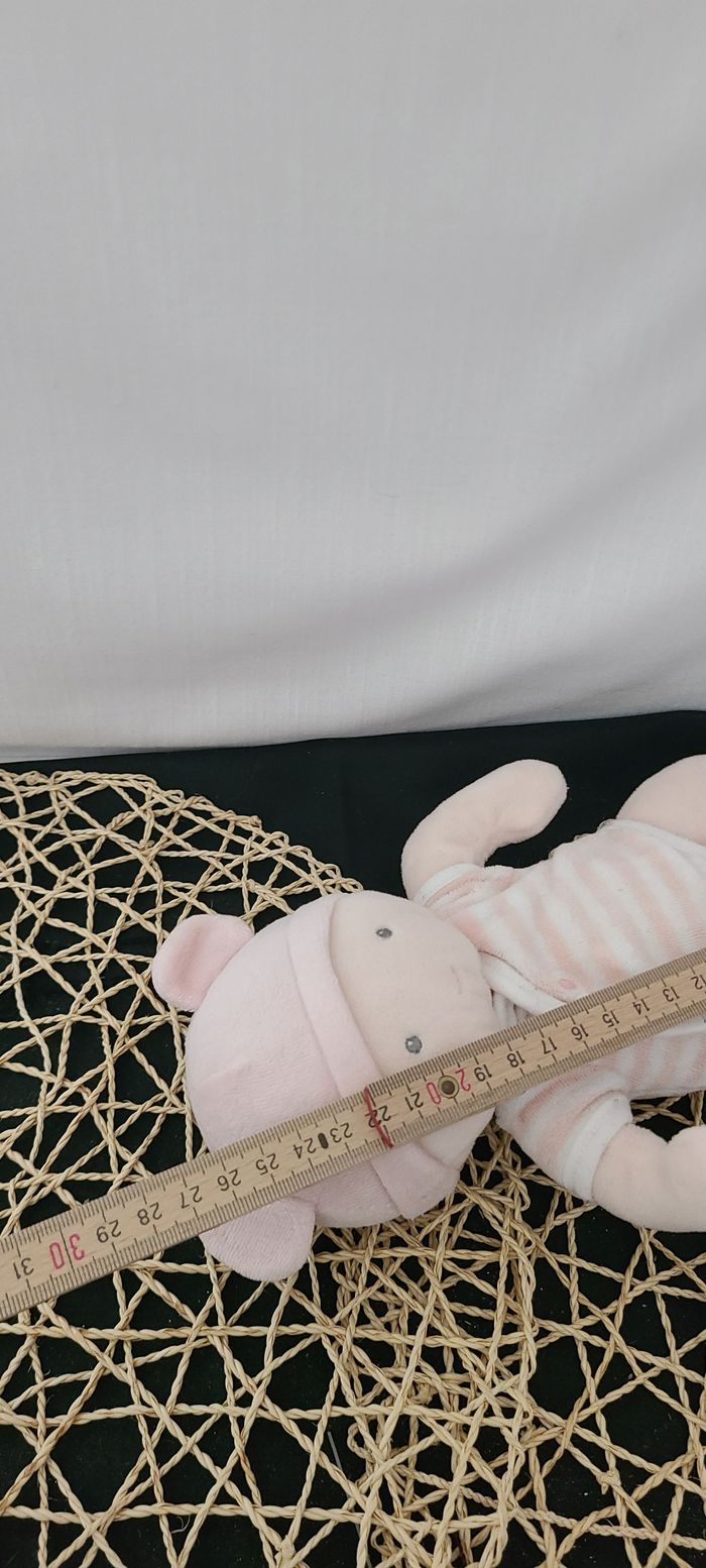 Peluche DOUDOU ET COMPAGNIE Le POUPON De Doudou Avec Biberon - photo numéro 3