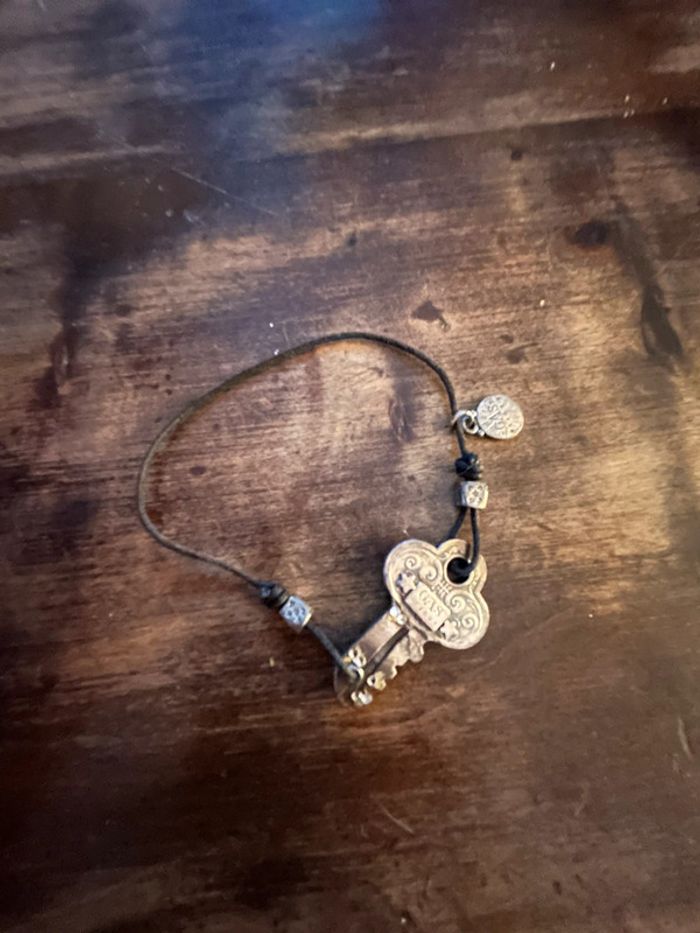 Bracelet gas cordon clef