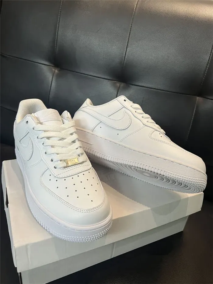 Nike Air Force 1 taille 38 - photo numéro 2