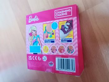 Bracelet et charms Barbie Neuf