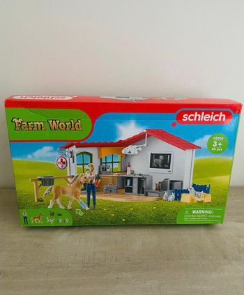 schleich 42502 cabinet vétérinaire - jamais ouvert - en parfait état - envoyé bien protégé