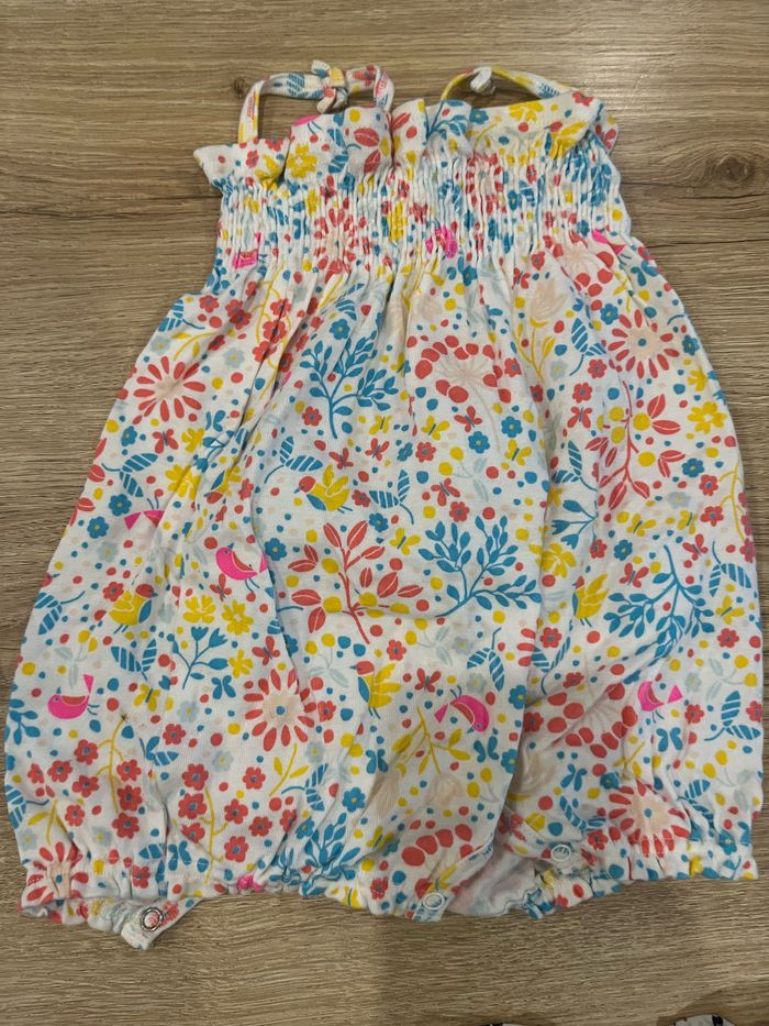 Lot de 4 vêtement fille 3 mois en très bon état tape à l’œil et petit bateau - photo numéro 4