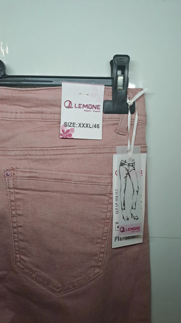 🦚Jean taille 46 - photo numéro 2