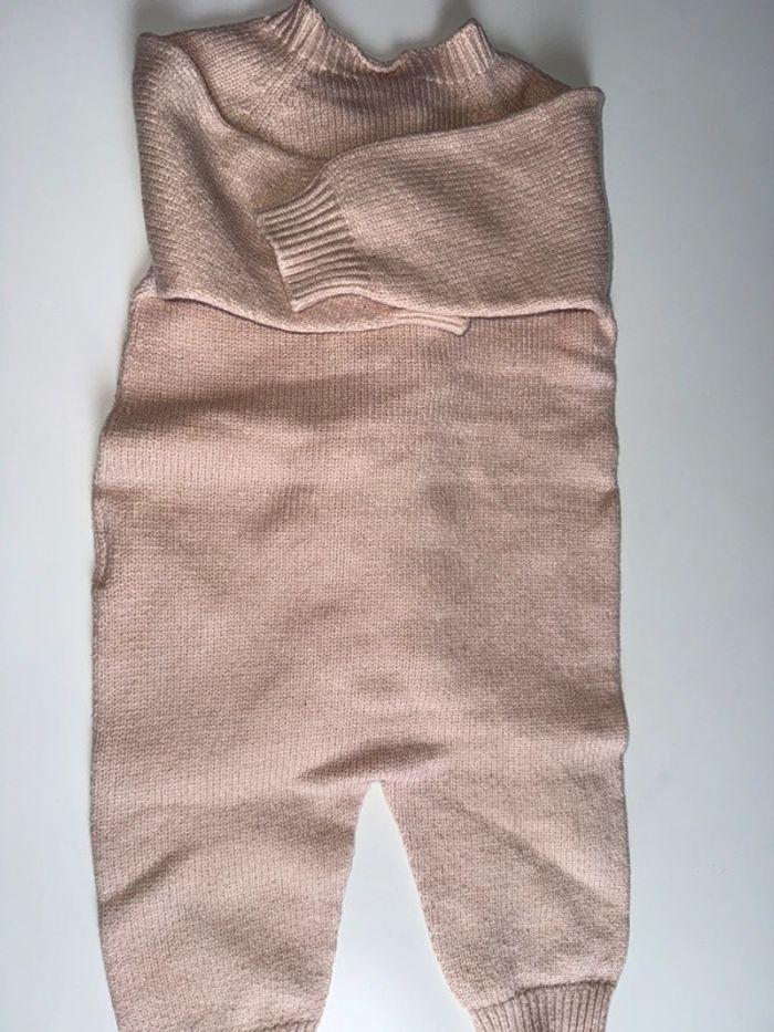 Tenu bébé fille - photo numéro 2