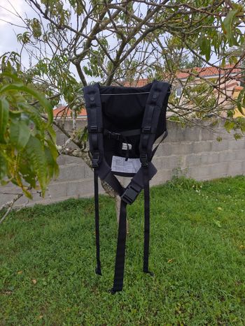 Porte bébé HoodieCarrier 1 de la marque Love Radius