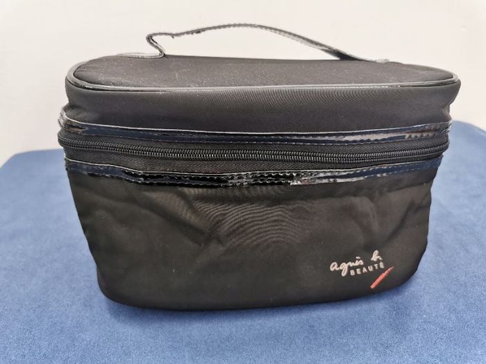 Trousse toilette maquillage neuve - Agnès B.