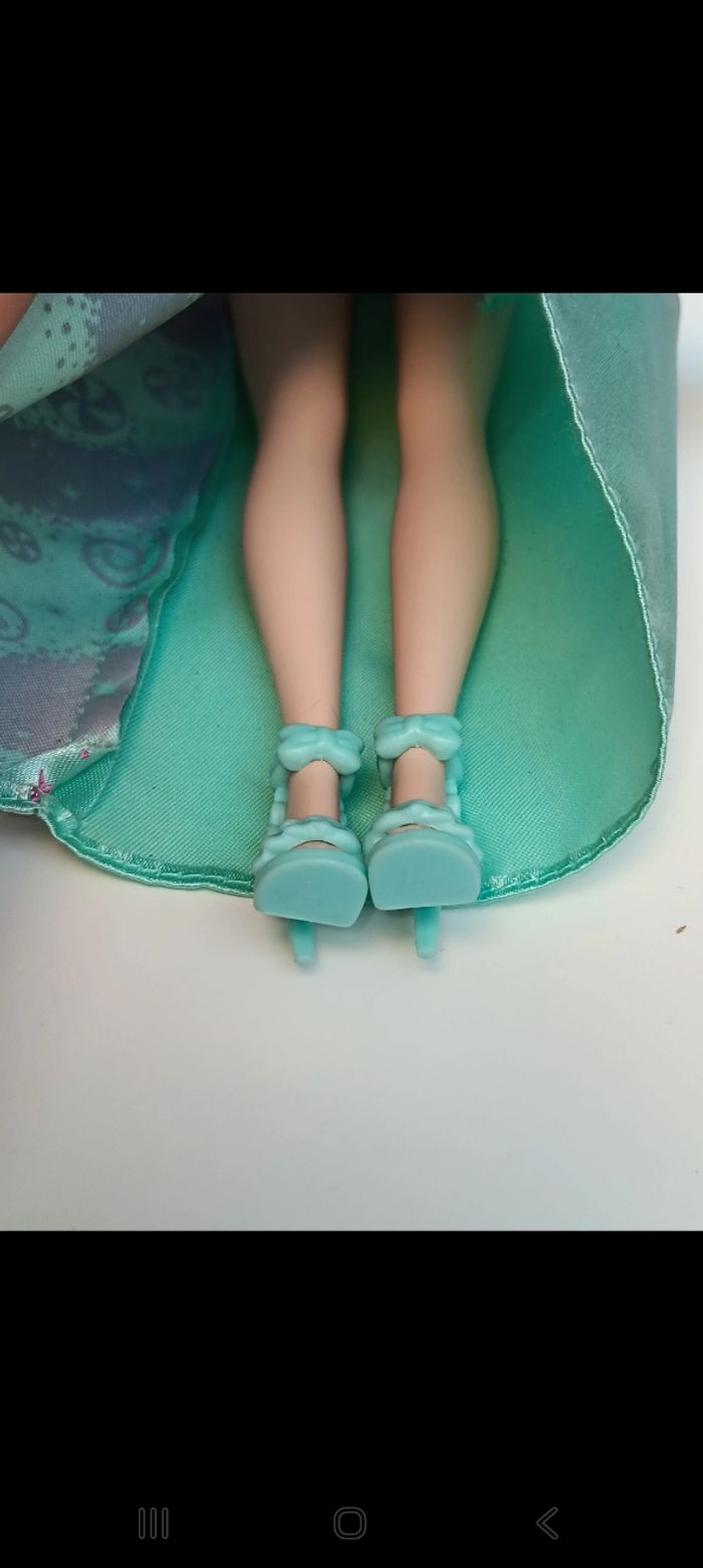 Poupée mattel Barbie Dreamtopia Princesse Bonbons DHM54
Poupée et ensemble compris - photo numéro 4