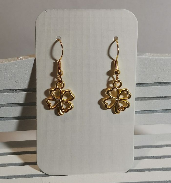 Boucles d'oreilles "trèfle à 4 feuilles" doré