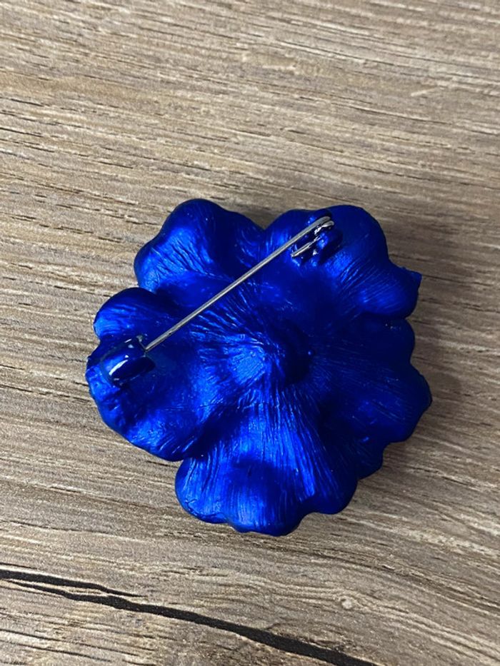Broche fleur émaillé rétro - photo numéro 4
