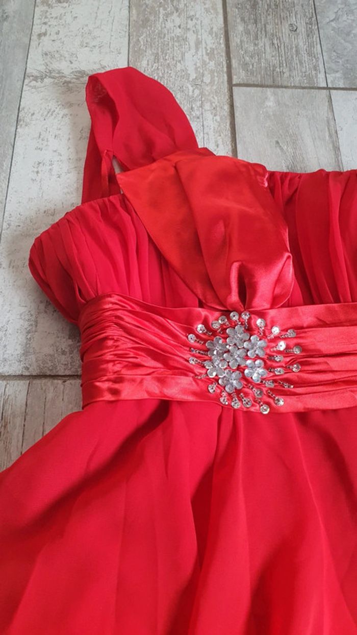 Magnifique robe dolce vitæ taille 38 mais convient à un 34 en très bon état - photo numéro 5