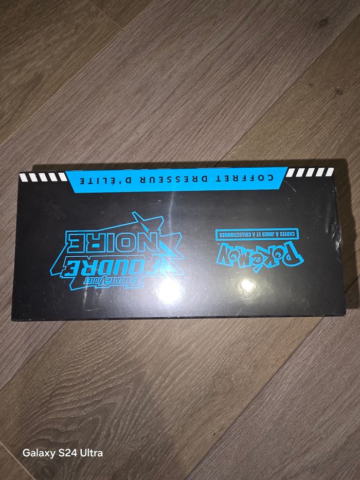 Pokemon etb coffret dresseur d'élite foudre noir - photo numéro 5