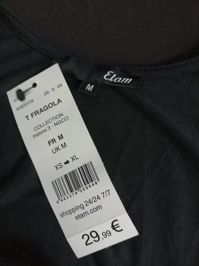 Blouse noire sans manches à motifs fraises / etam / (M) - photo numéro 4
