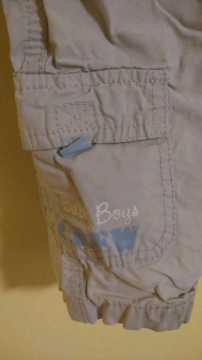Short taille 23 mois en très bon état sans marque - photo numéro 2