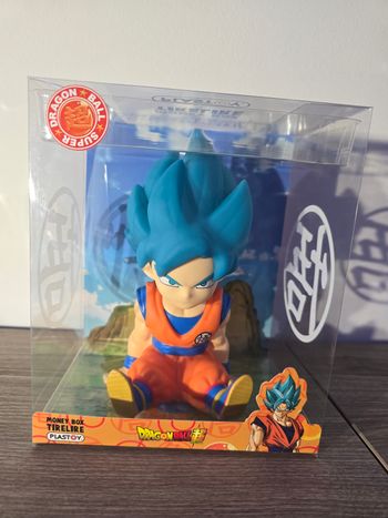 Figurine tire lire goku , dragon ball,