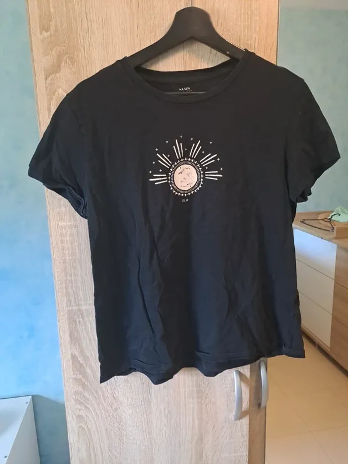 T shirt L femme a motifs soleil - photo numéro 2