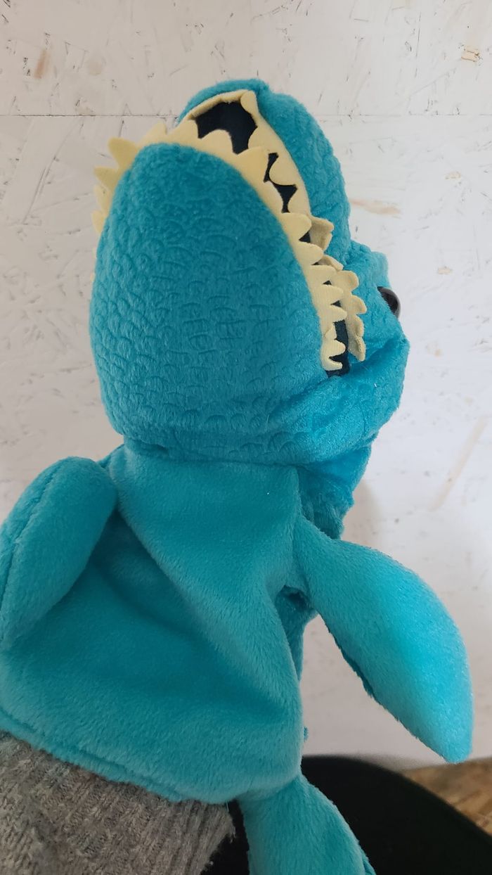 Peluche Puppet Jurassic World 25 cm - photo numéro 6