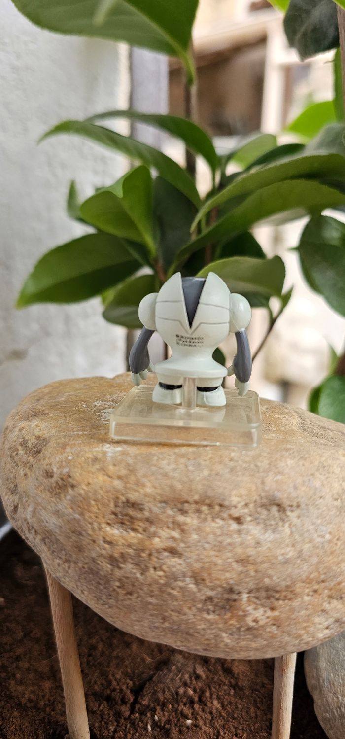 Petite Figurine Pokemon Nintendo avec socle Registeel - photo numéro 3