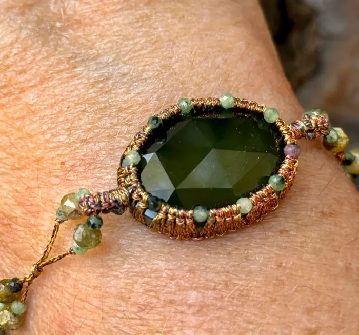 Bracelet bracelet cordons et fils tissés malachite jade et gros pavé perles d’eaux vert habaha Paris - photo numéro 5