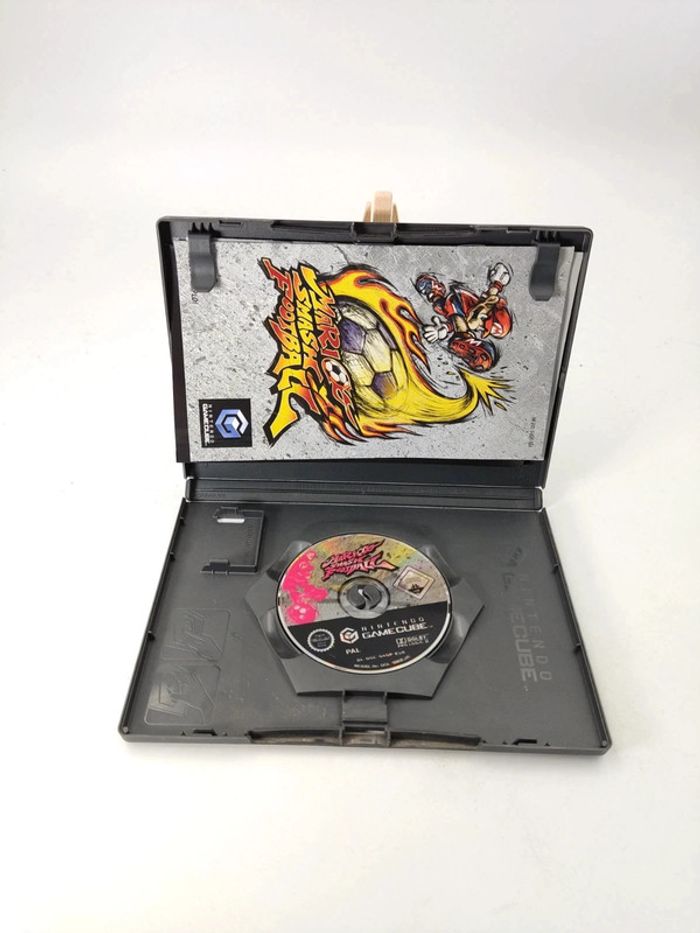 Jeu gamecube Mario Smash Football complet - photo numéro 6