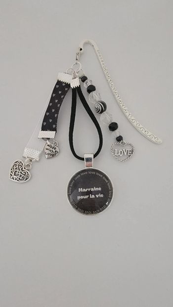 Cadeau marraine, bijoux de sac ou marque page " marraine pour la vie"