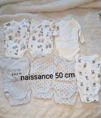Lot 7 bodies 50 cm naissance