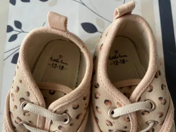 chausson/chaussure souples fille 12-18 mois 