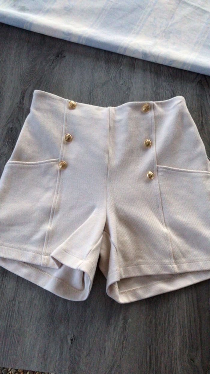 Short zara beige