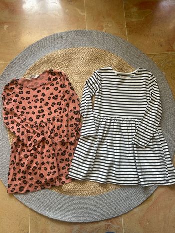 Lot de 2 robes 4/6ans 