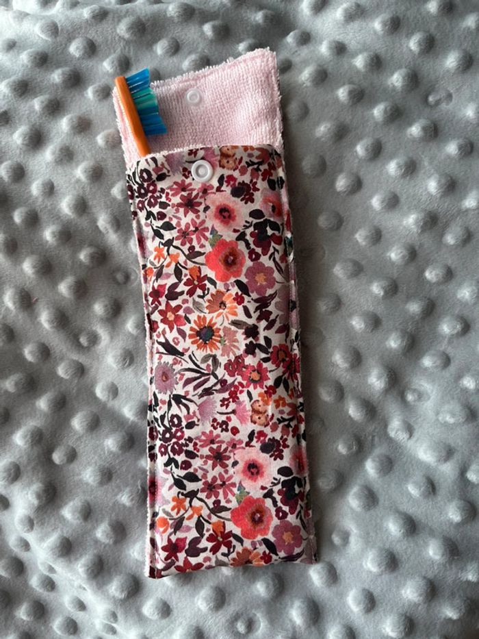 Étui à brosse à dents neuf
