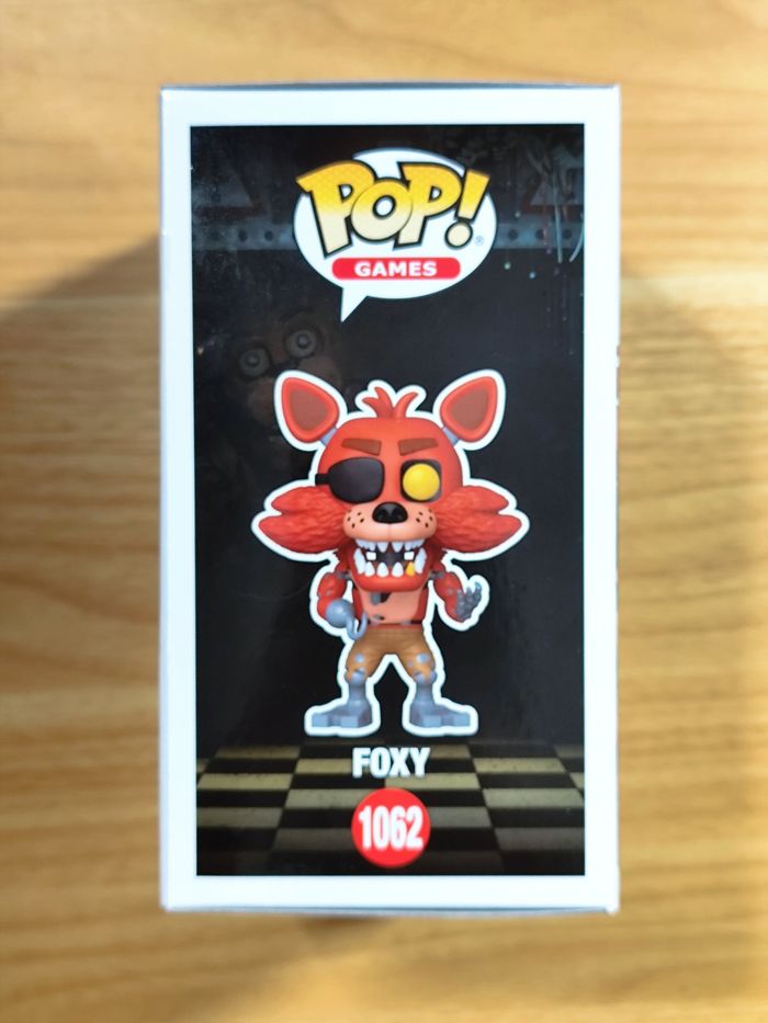 Funko Pop! Games Foxy #1062 (Five Nights at Freddy's) 10th Anniversary - photo numéro 4
