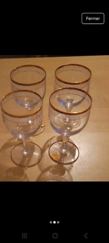 Lot 4 verres à pied doré 12 cm