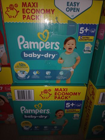 2 pampers taille 5+